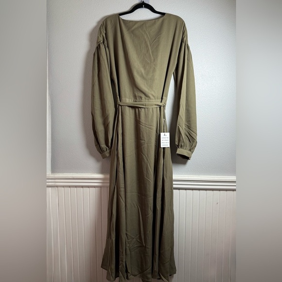 Joyfolie Malin Dress in Sage Green Long Sleeve Maxi 
Size XL - Picture 6 of 10